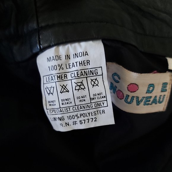 Leather Skirt - Picture 9 of 10